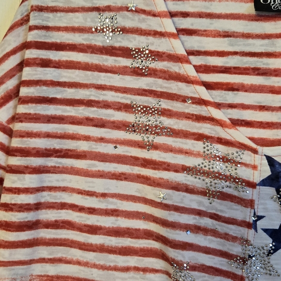 Onque Casual. Tshirt. 175 - Picture 3 of 5